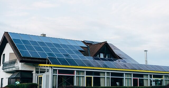 Mettre en place une installation solaire en Bretagne