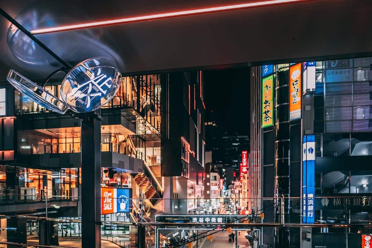 Décryptage de l’influence architecturale sur les courants de la mode contemporaine
