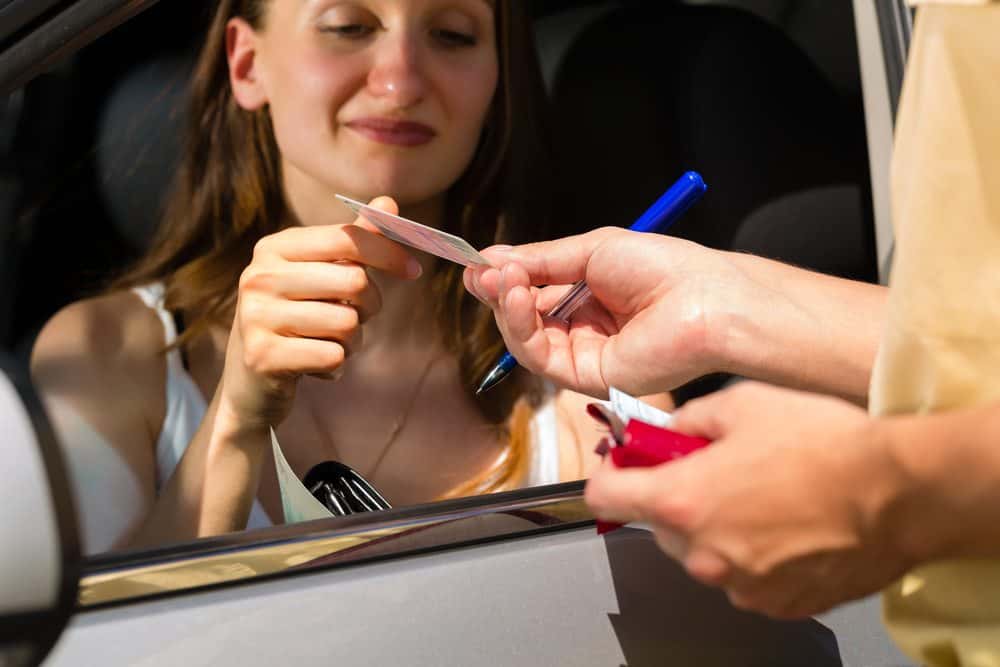 Conduire sans papiers: ce que dit la loi