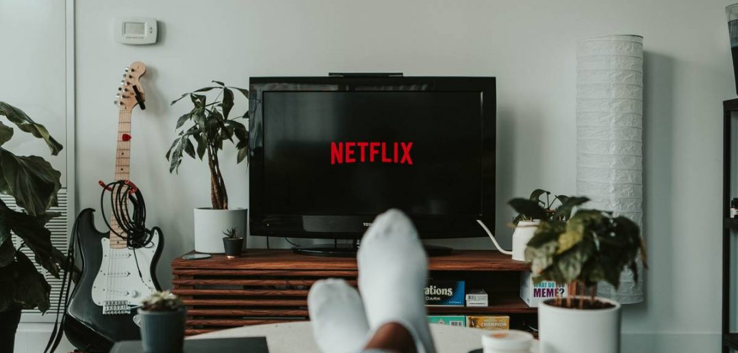 comment regarder netflix sur une télé non connecté